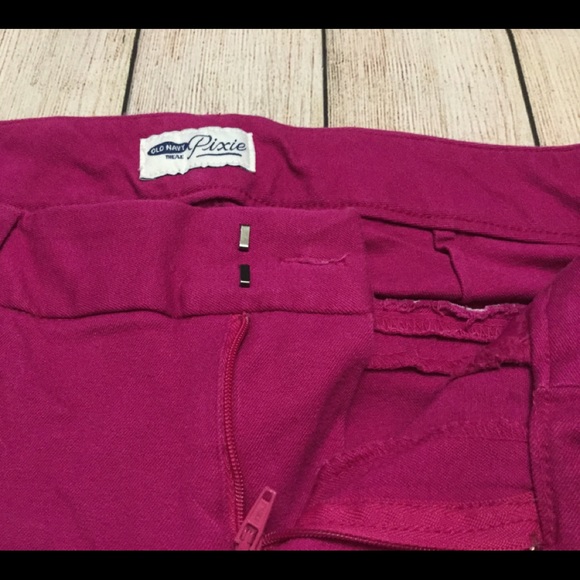 Old Navy Pixie pants - Picture 4 of 6